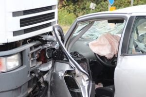 Charleston Trucking Accidents: Who’s Liable