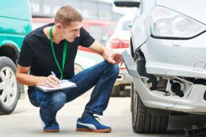 How to Handle Insurance Adjusters